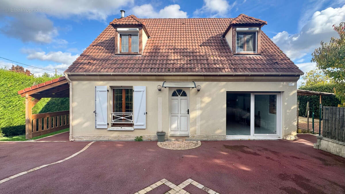 Maison à CORBEIL-ESSONNES