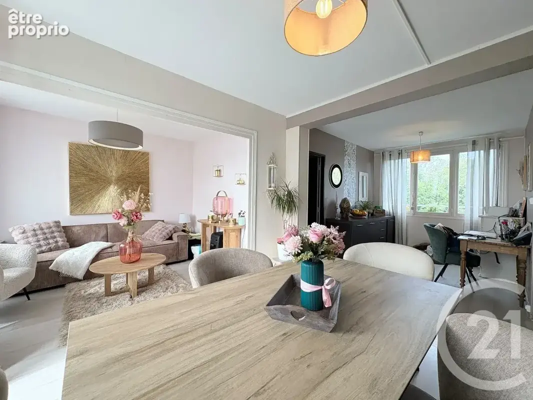 Appartement 5 pièces 78 m² à vendre à Saint-Quentin (02100) - photo 2