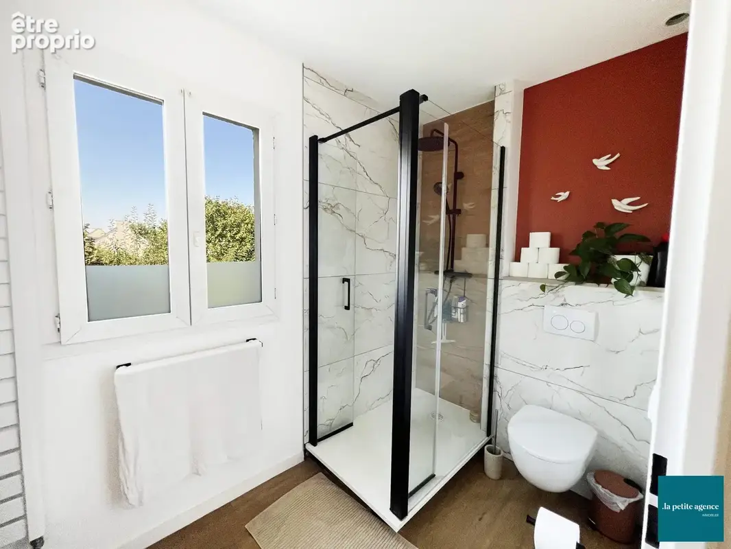 Maison 85 m² à Saint-Germain-La-Blanche-Herbe  - photo 8