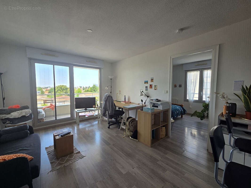 Appartement T2 au coeur d'Arlac ! - photo 2