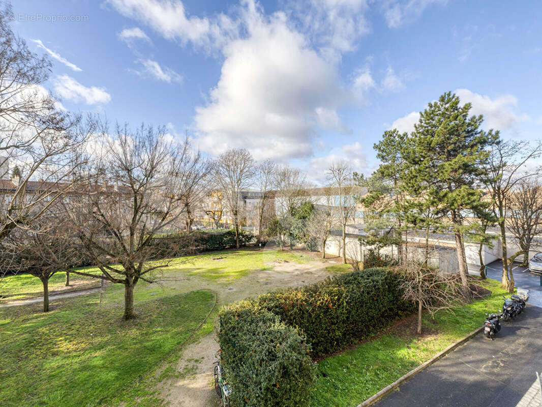 Appartement à AUBERVILLIERS