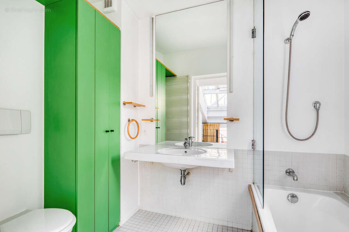 Appartement à PARIS-8E