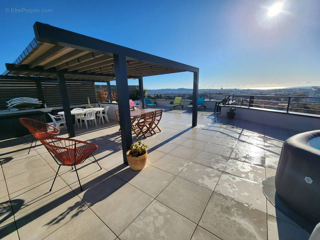 Appartement à FREJUS