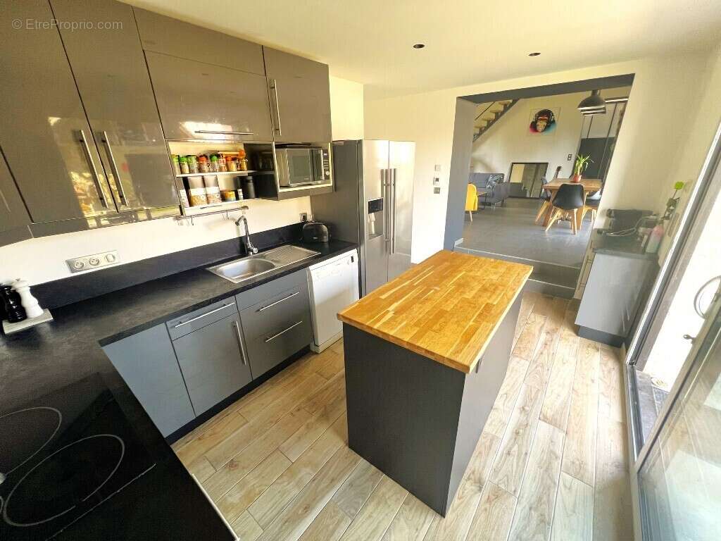 Maison à SAINT-EUSEBE