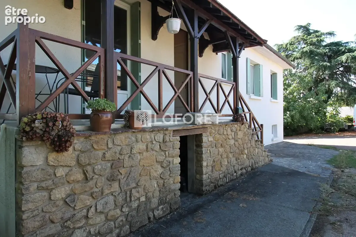 Maison et grange sur la commune de Saint-Romain-et-Saint-Clément - photo 17