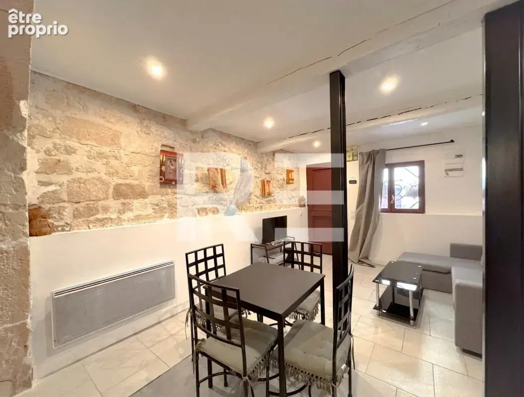 Maison de ville en pierre, entièrement meublée et équipée - photo 5
