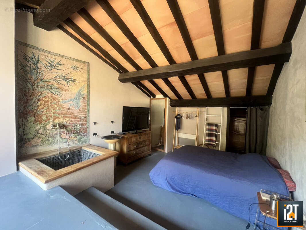 Maison 121 m² à Arpaillargues-Et-Aureillac  - photo 6