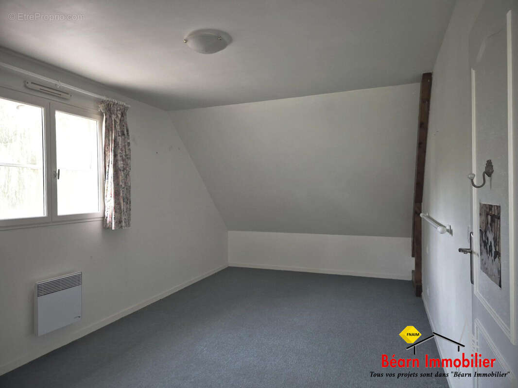 Maison 163 m² à Salies-De-Bearn  - photo 9