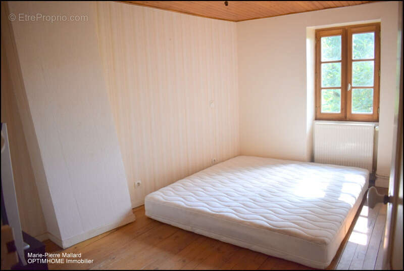 Maison à ROYERE-DE-VASSIVIERE