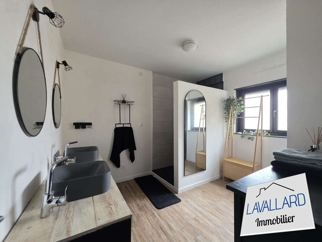 Maison à FRANVILLERS