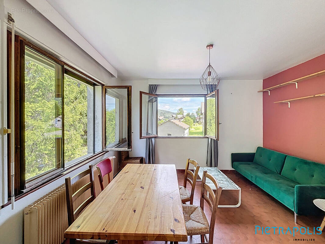 Appartement à LELEX