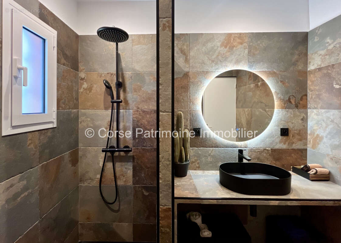 Maison à PORTO-VECCHIO