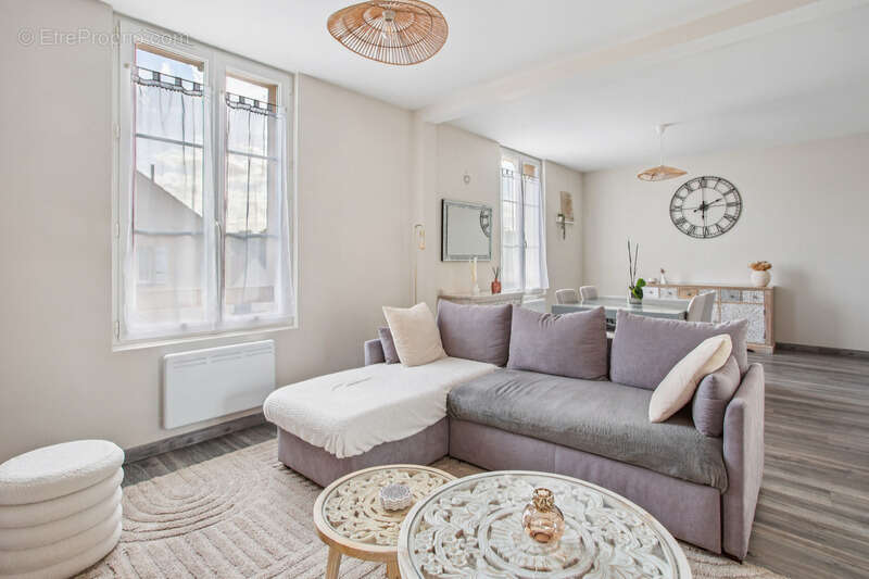 Appartement à MORIGNY-CHAMPIGNY