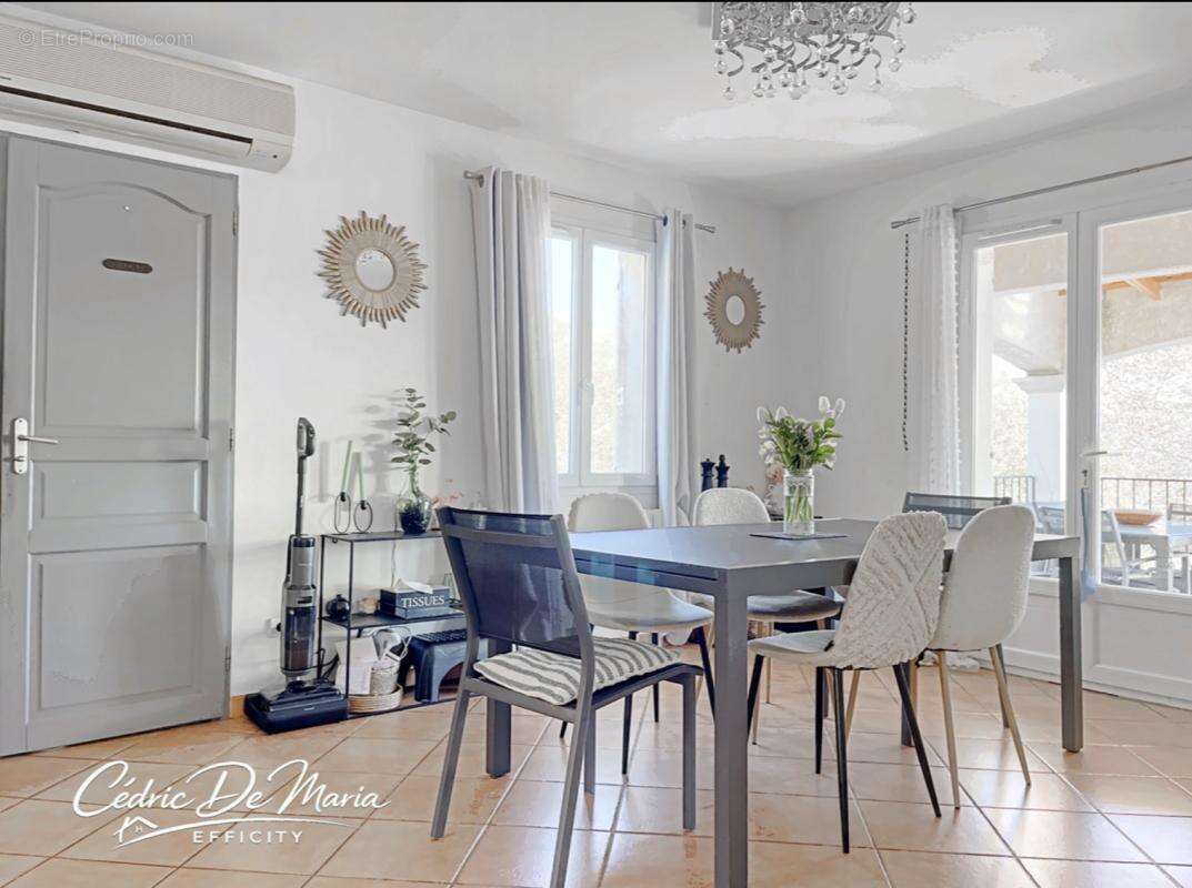 Maison à GINASSERVIS