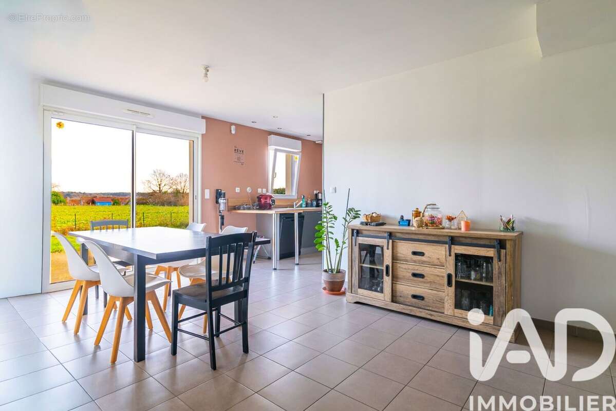 Photo 1 - Maison à SAINT-MARS-D'OUTILLE