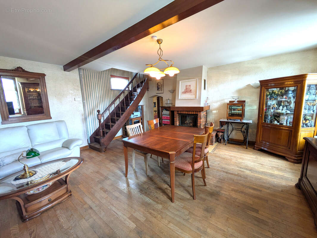 maison de 95.25m2 À Fougères, avec garage - photo 4