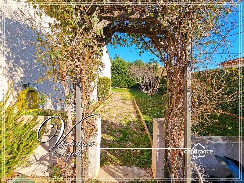 Villa de plain-pied lumineuse avec jardin piscinable et garage – Félines-Minervois - photo 9