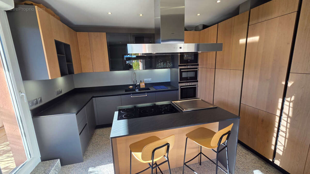 Appartement à AMBILLY