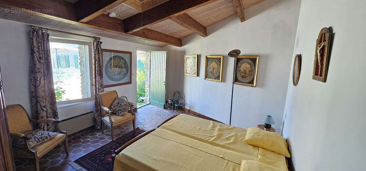 Maison à SAINT-CLEMENT-DES-BALEINES