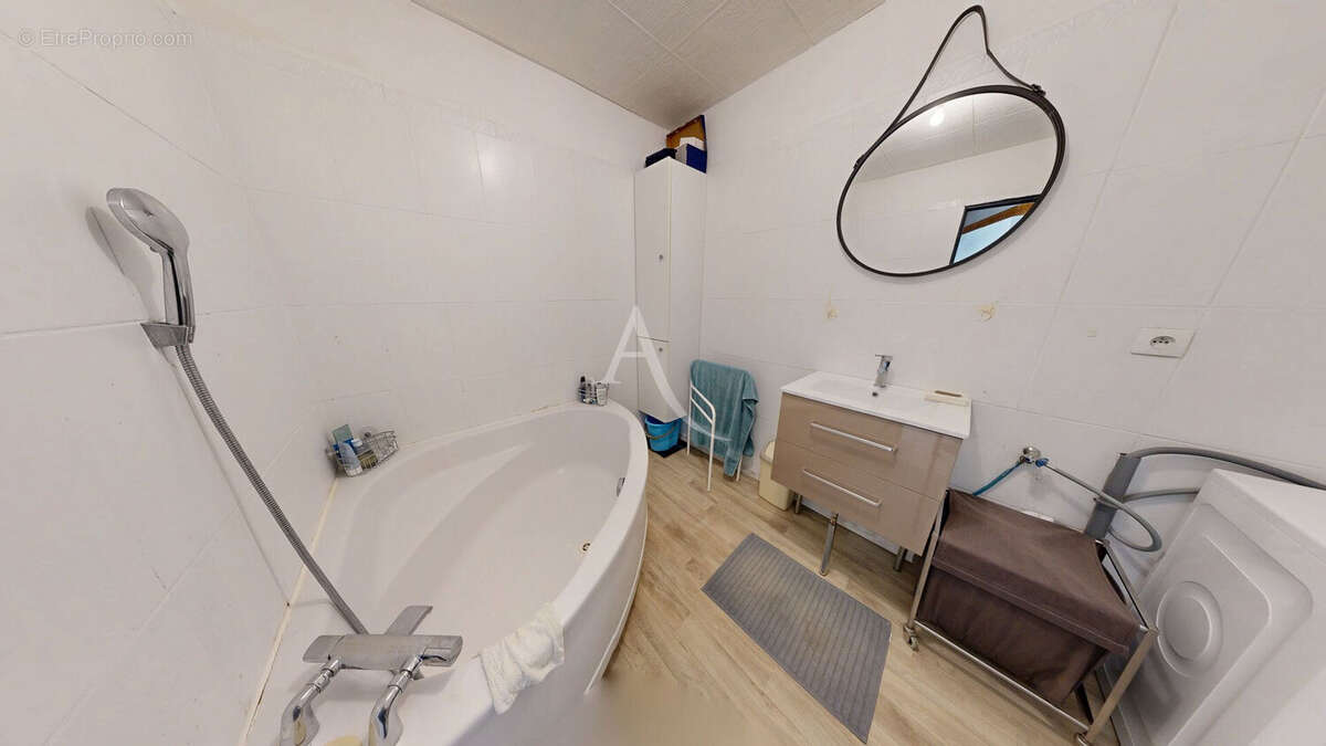 Appartement à COURSAN