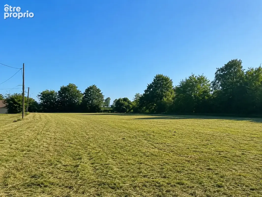 Terrain à LA CHAPELLE-THEMER
