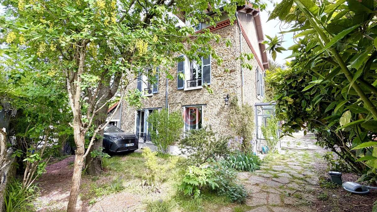 Maison à LE RAINCY