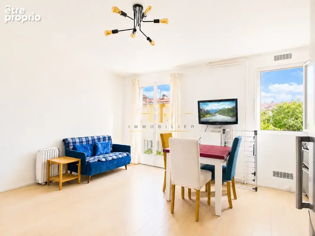 Appartement à PARIS-10E