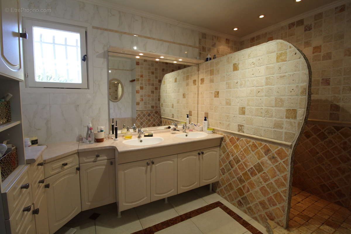 Maison à LEZIGNAN-CORBIERES