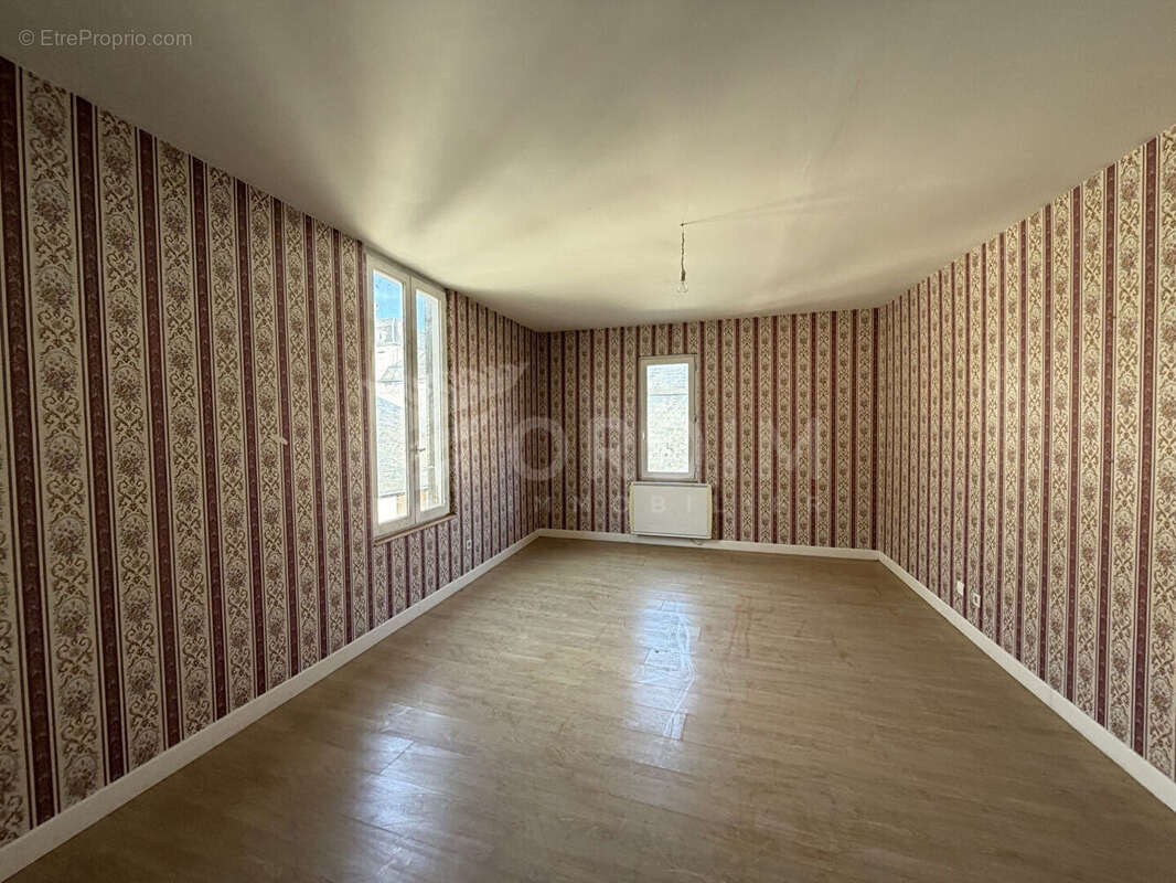 Appartement à LA CHARITE-SUR-LOIRE