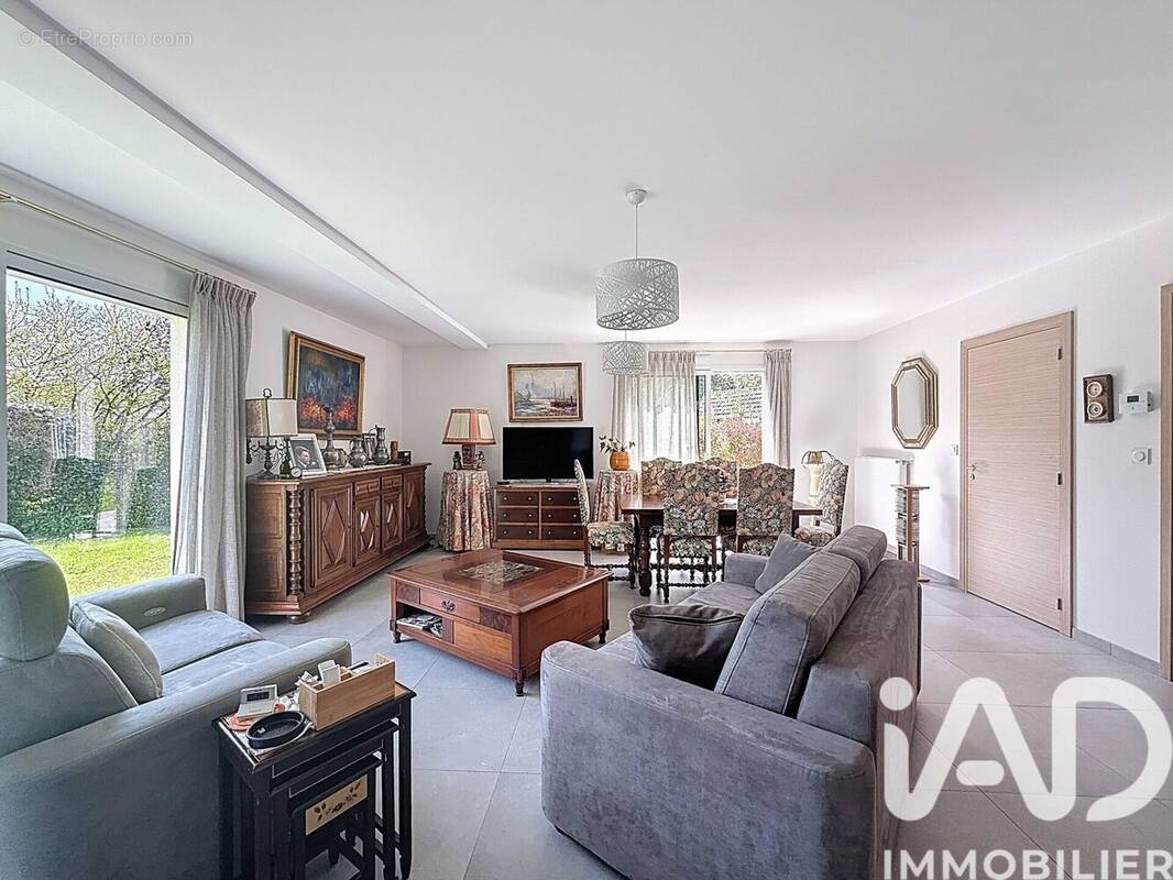 Photo 1 - Maison à SAINT-MARTIN-DU-VIVIER