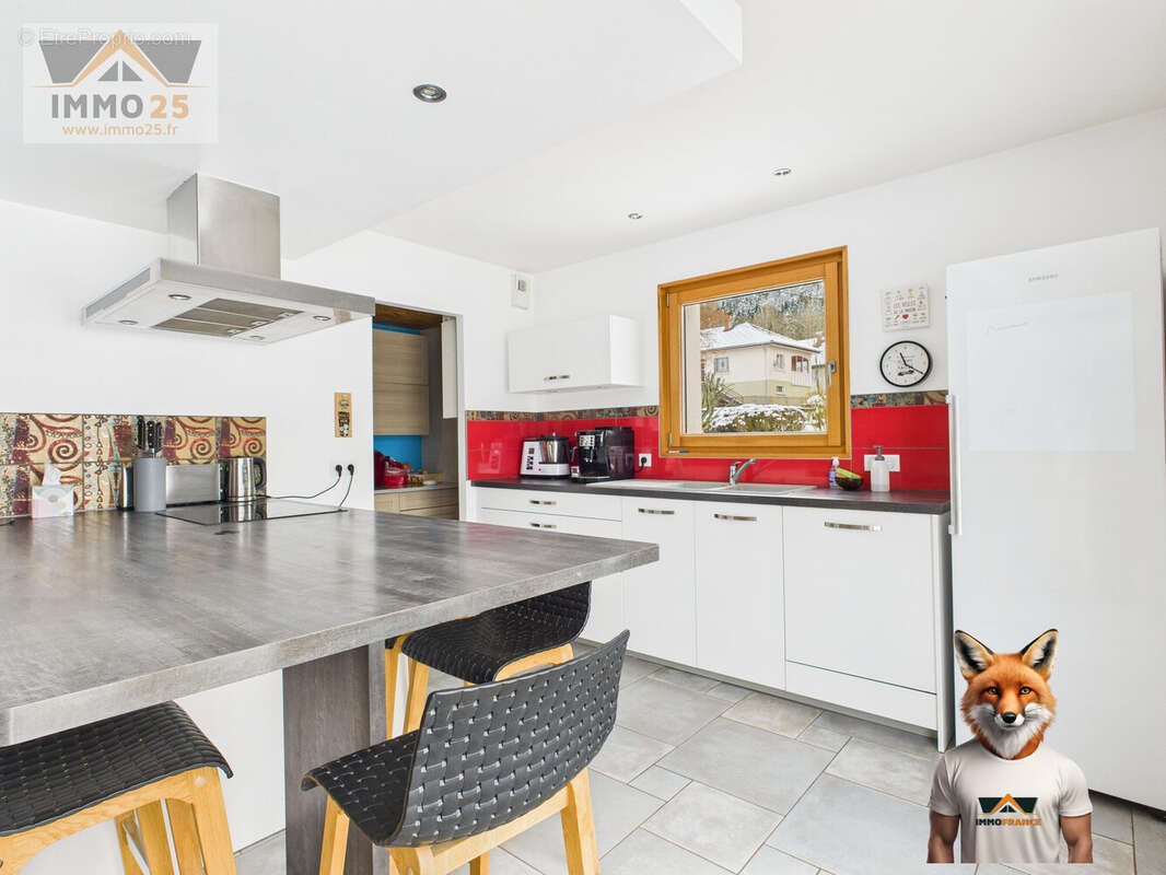 Maison à BIANS-LES-USIERS