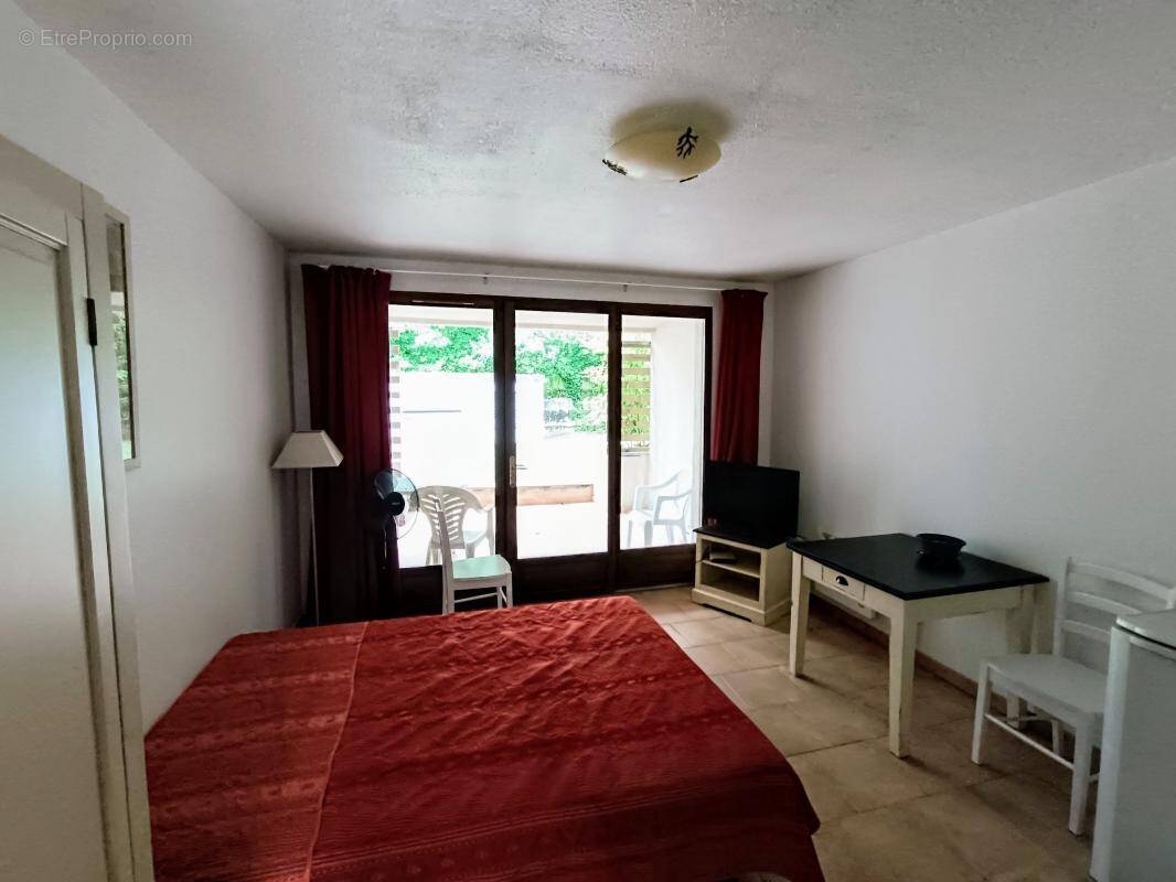 Appartement à BARJAC