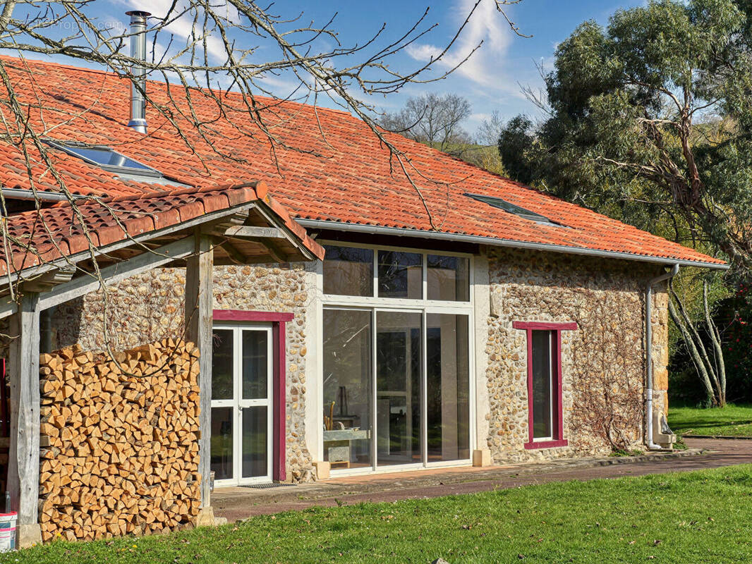 Maison à SAINT-PEE-SUR-NIVELLE