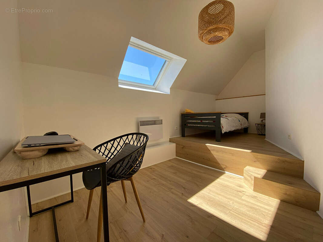 MELRAND - Charmante longère en pierre de 168 m² - 7 pièces - photo 14