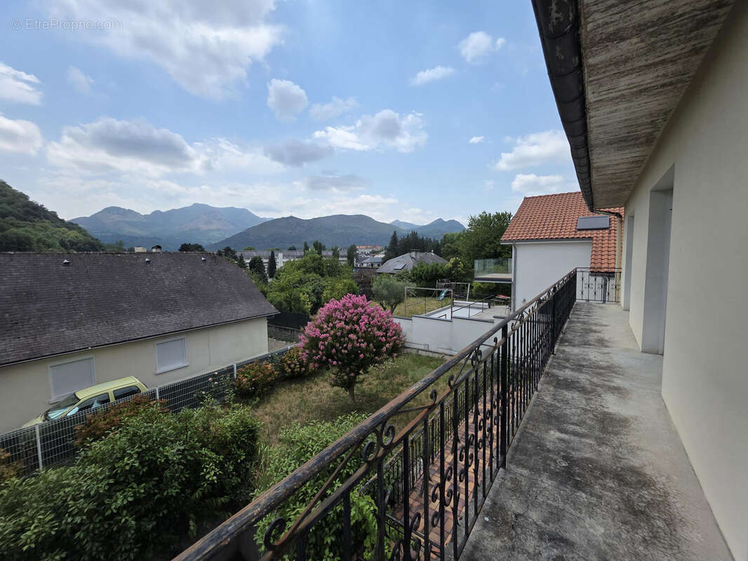 Lourdes   Maison avec deux appartements, grand garage et terrain constructible - photo 19