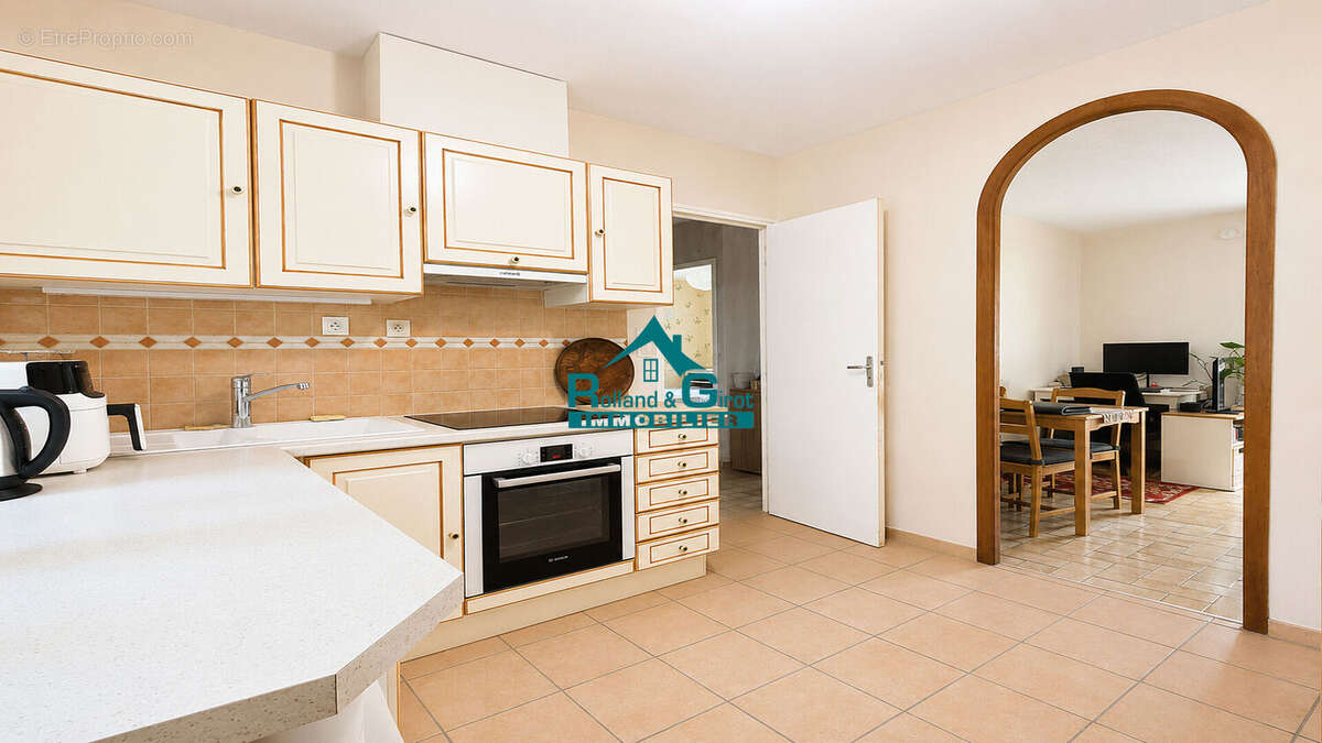 Maison à LA BOUEXIERE