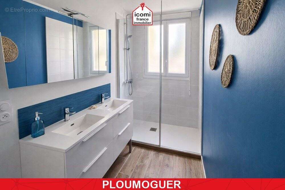 Maison à PLOUMOGUER