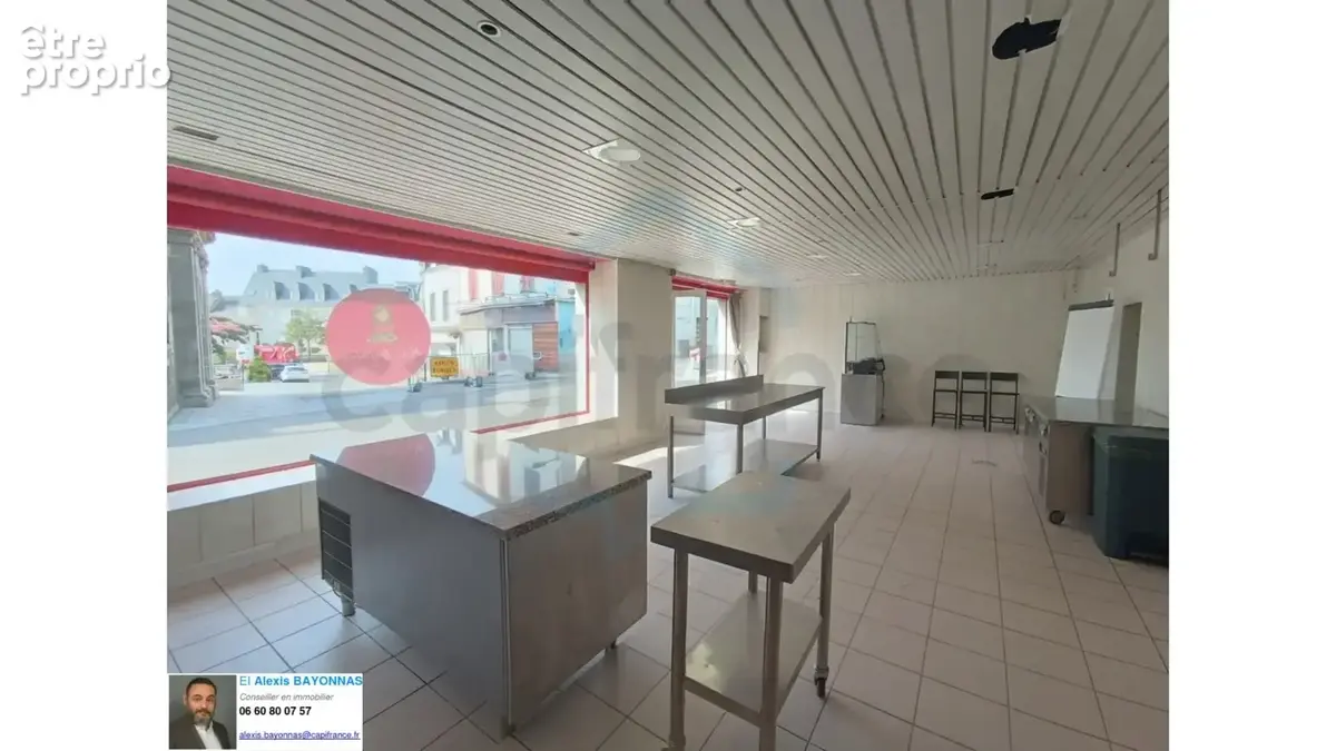 Ensemble immobilier mixte 420 m² – Centre-ville de Châteauneuf-du-Faou - photo 9
