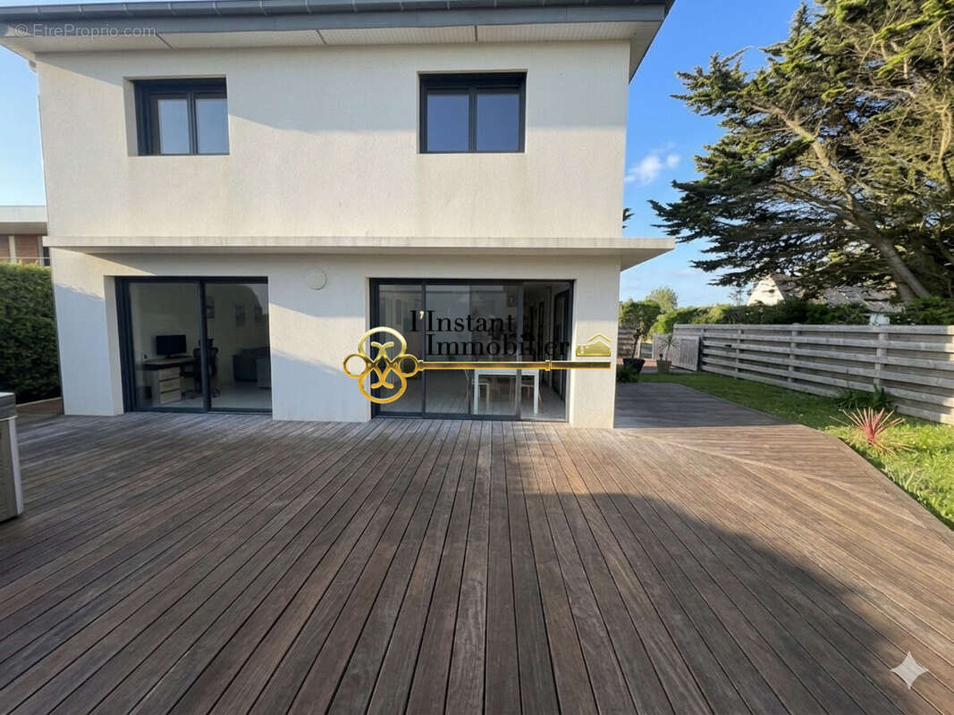 Maison à SANTEC