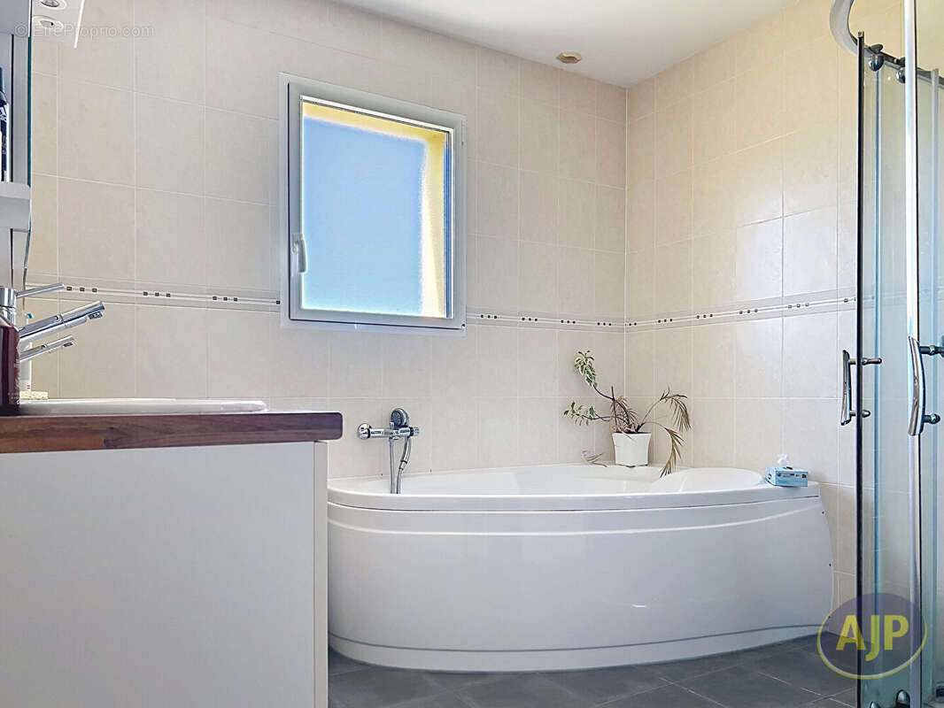 Maison 176 m² à Armaille  - photo 6