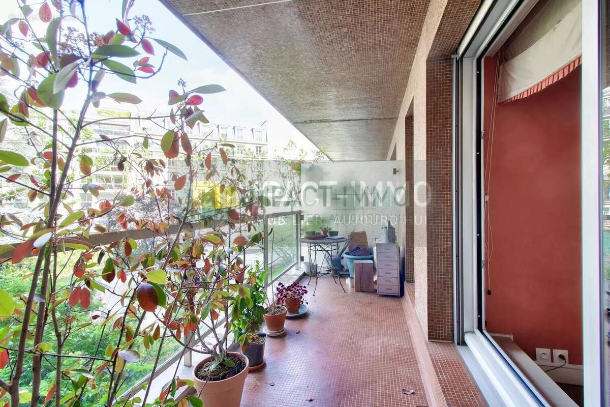 Appartement à LEVALLOIS-PERRET