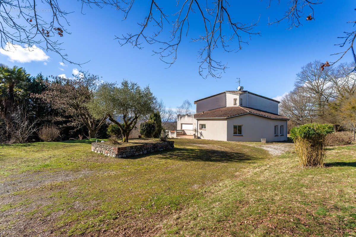 Maison à ESTANCARBON