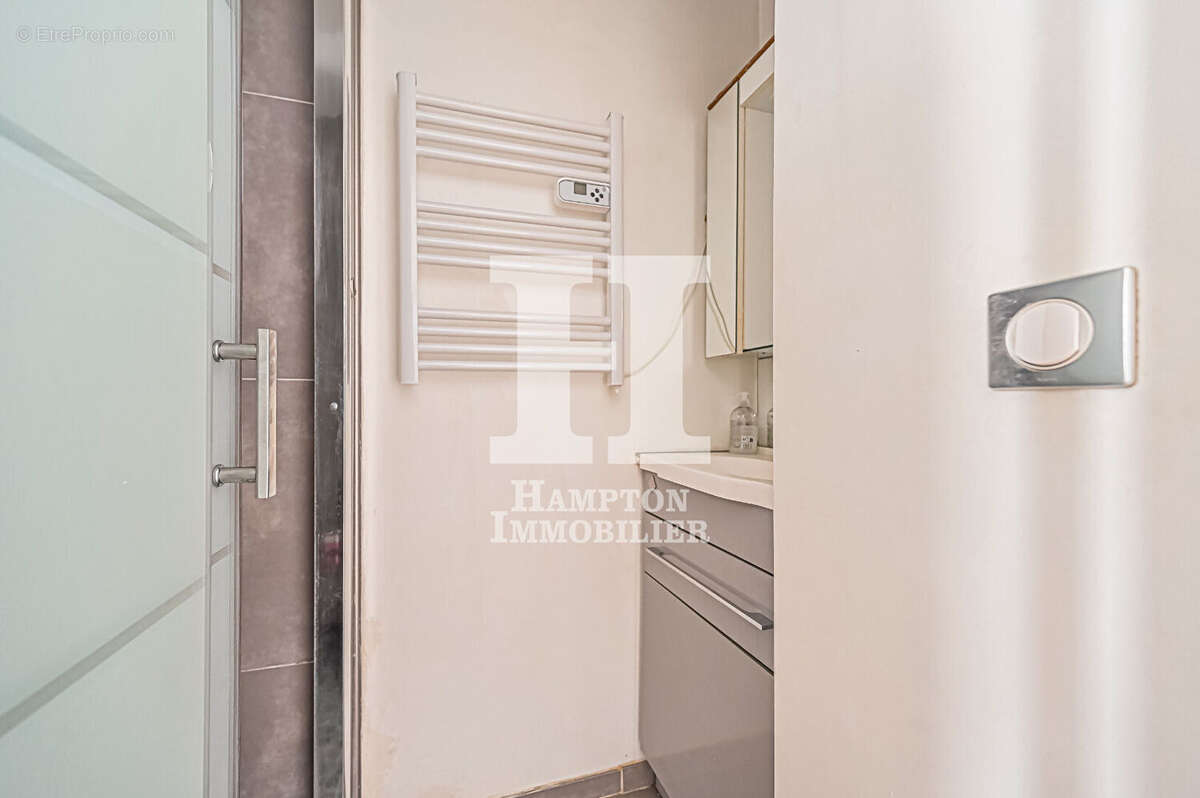 Appartement à PARIS-19E