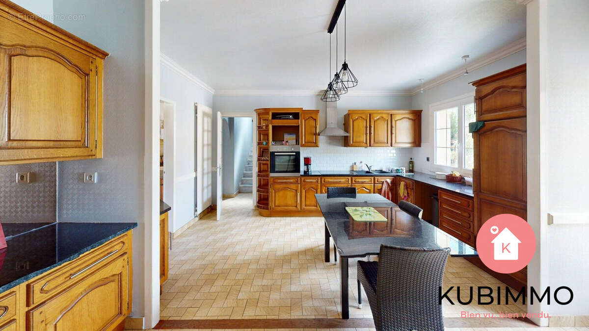 Maison à TALMONT-SAINT-HILAIRE