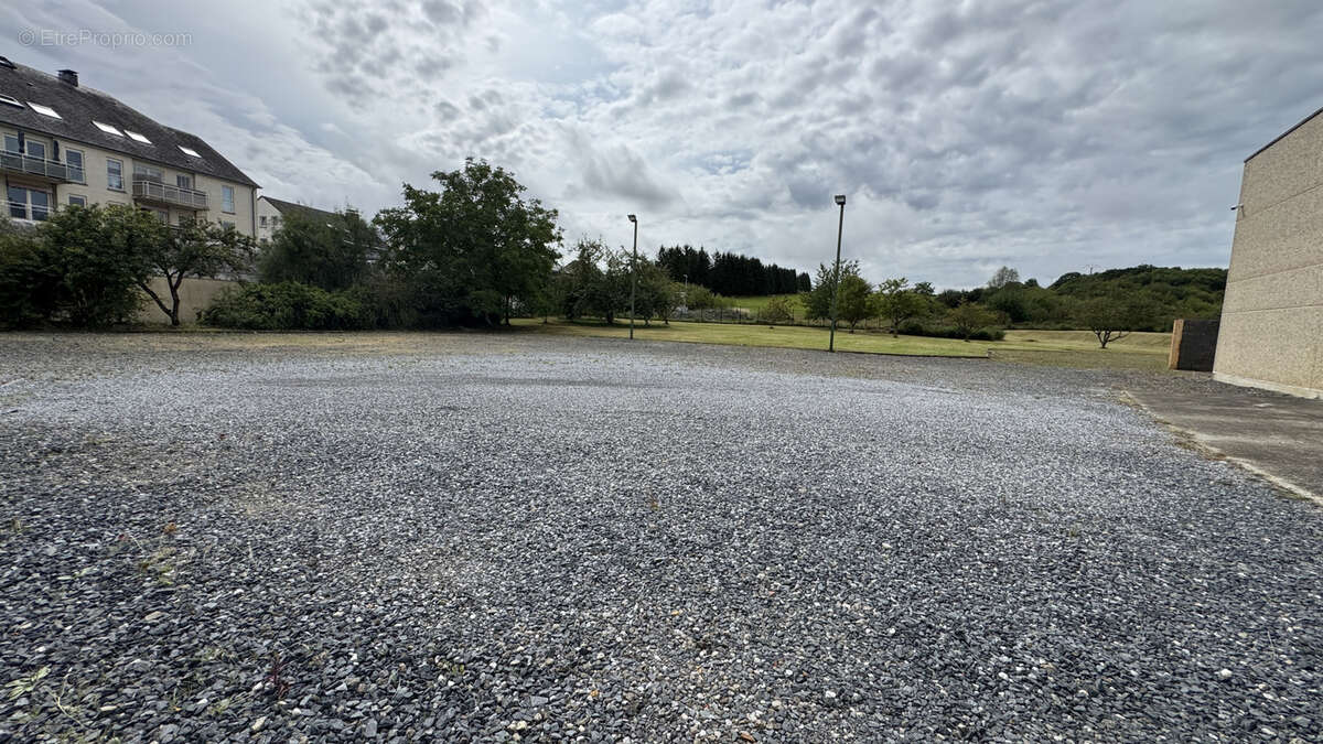 Commerce à SUNDHOUSE