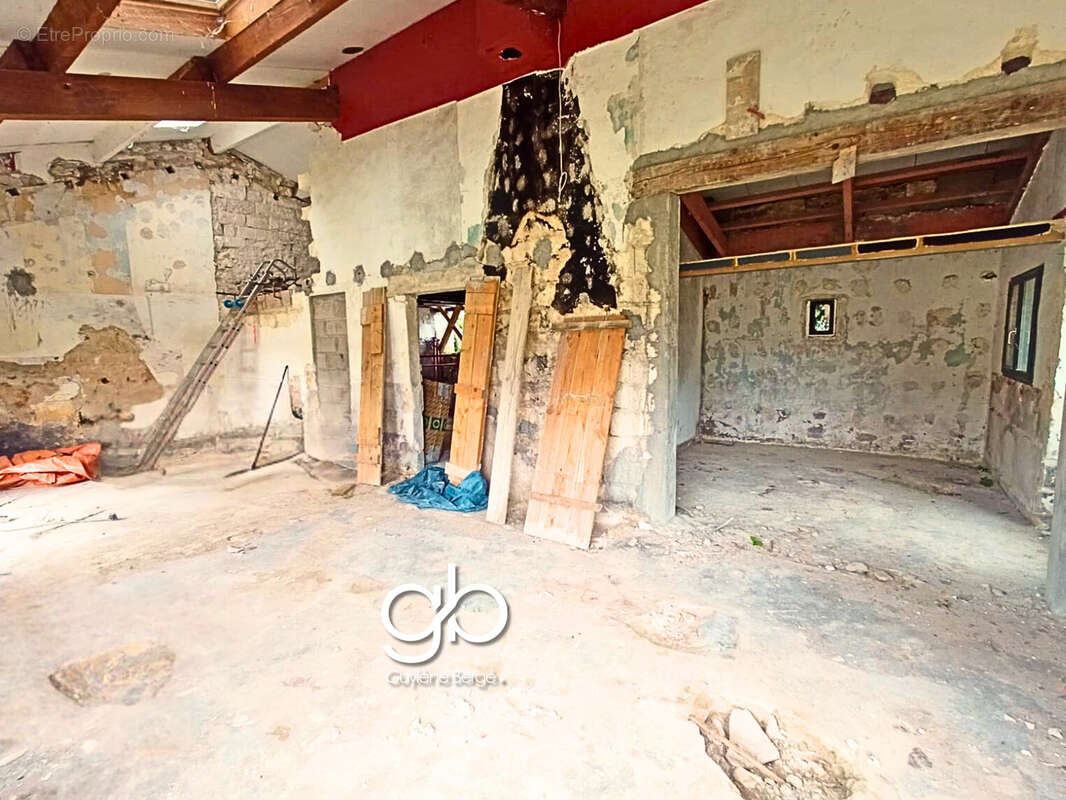 Maison à SUSSARGUES