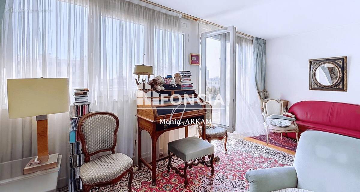 Appartement à PARIS-20E