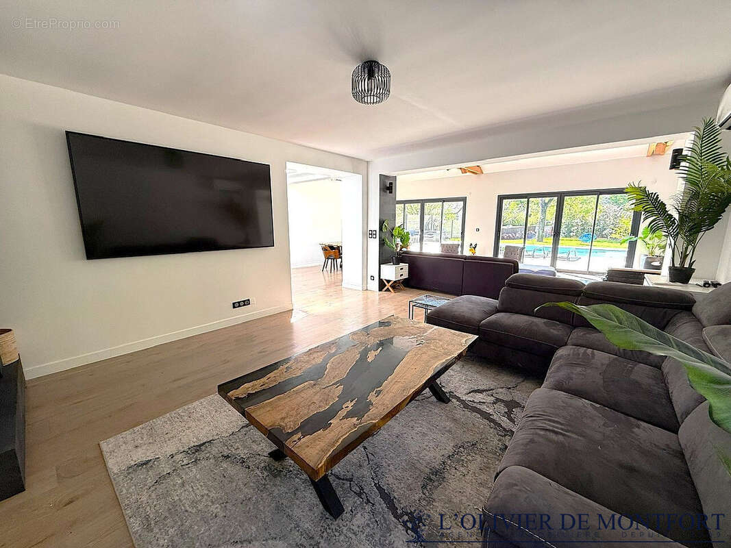 Maison à MONTFORT-L'AMAURY