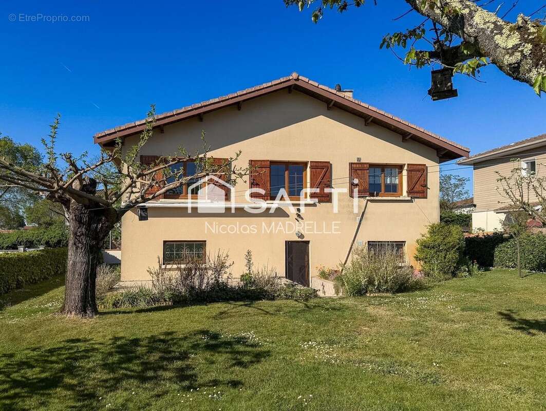 Photo 5 - Maison à LE HAILLAN