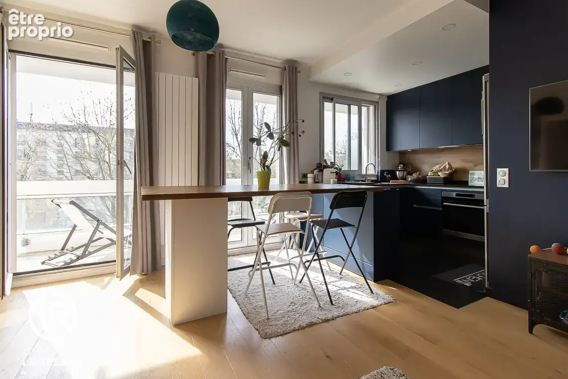 Appartement familial lumineux avec balcon en parfait état situé dans le quartier Pasteur - photo 2